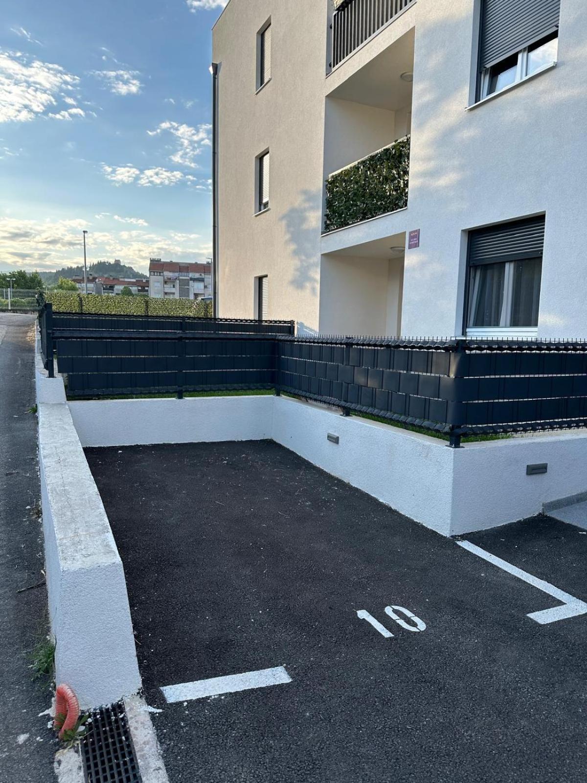 Studio Apartman Apollonia Sinj Exterior foto